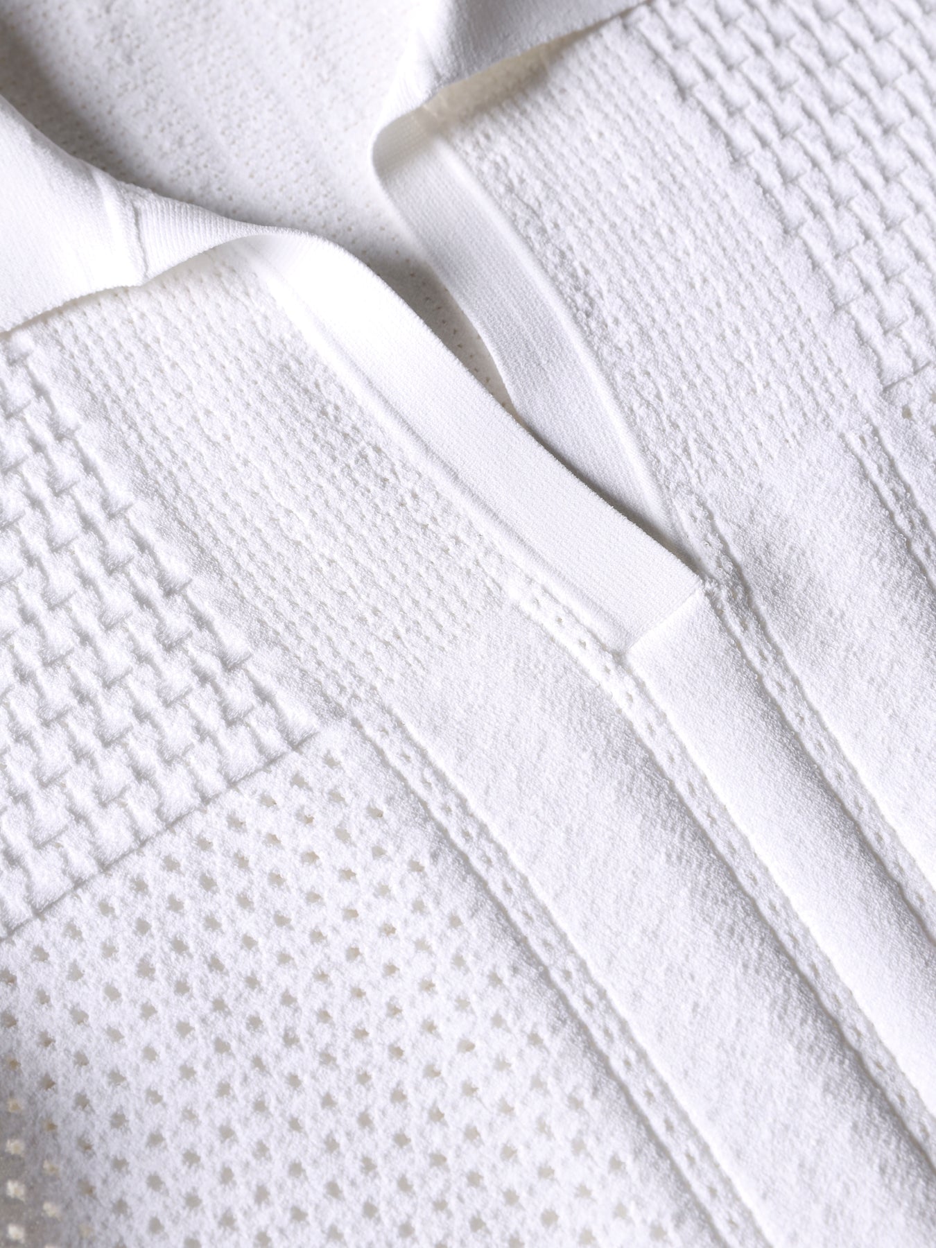 Mixed-stitch polo