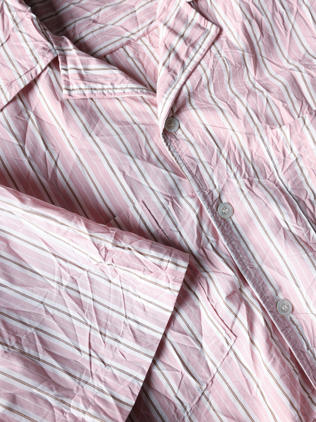 Oversized short sleeves crinkled shirt