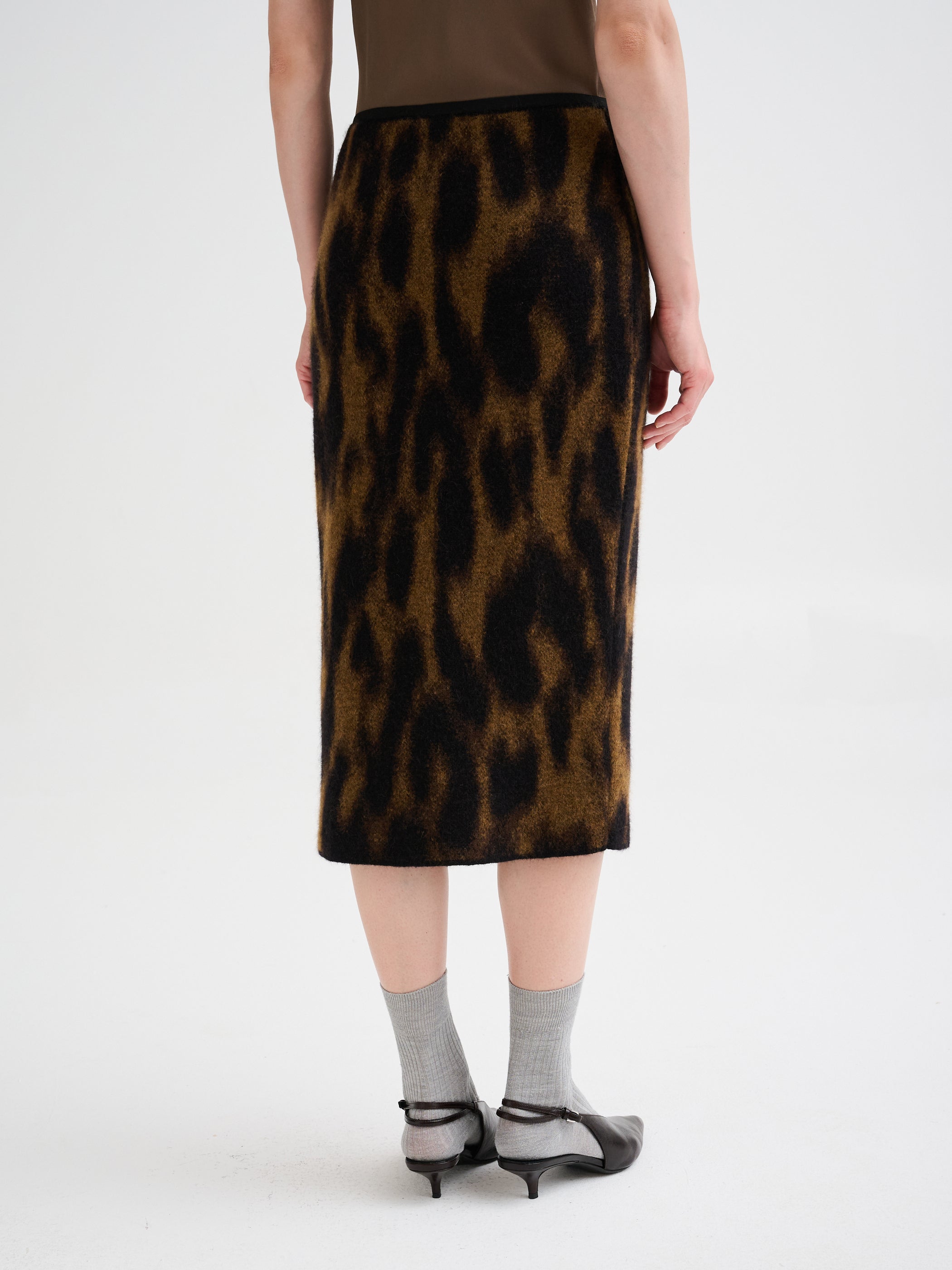 Animal jacquard knit midi skirt