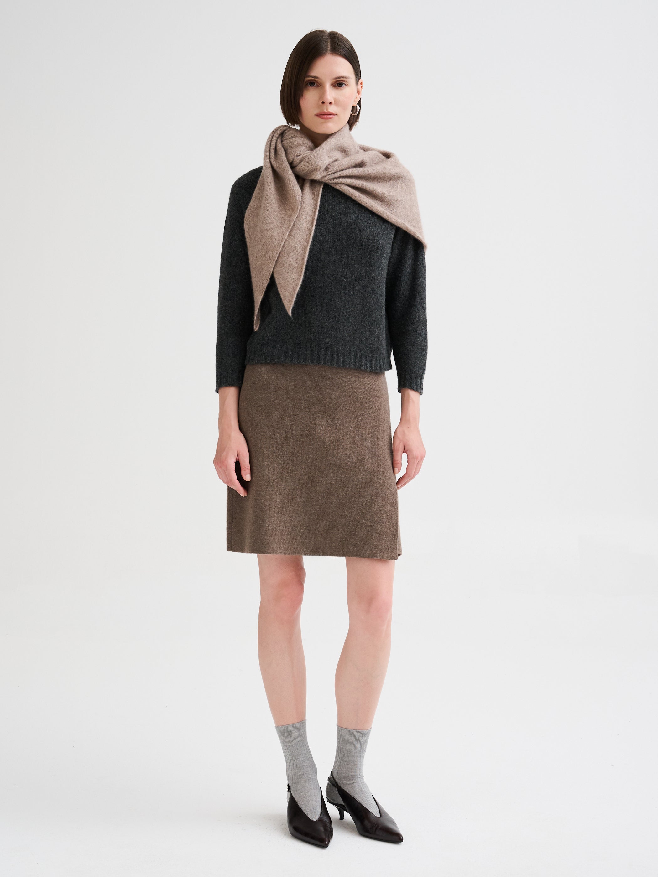 Three-quarter sleeve wool and camel sweater