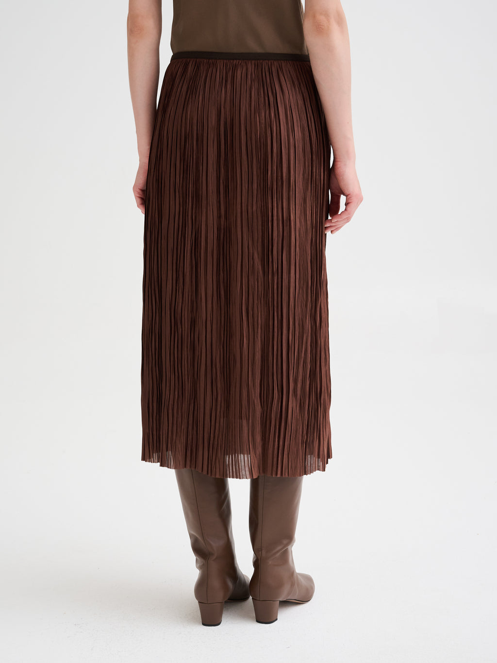Pleated midi skirt