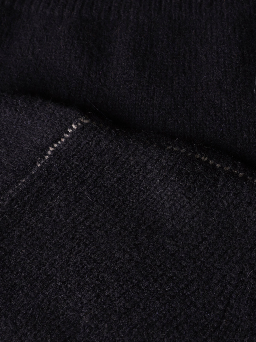 Alpaca sweater with contrasting seams