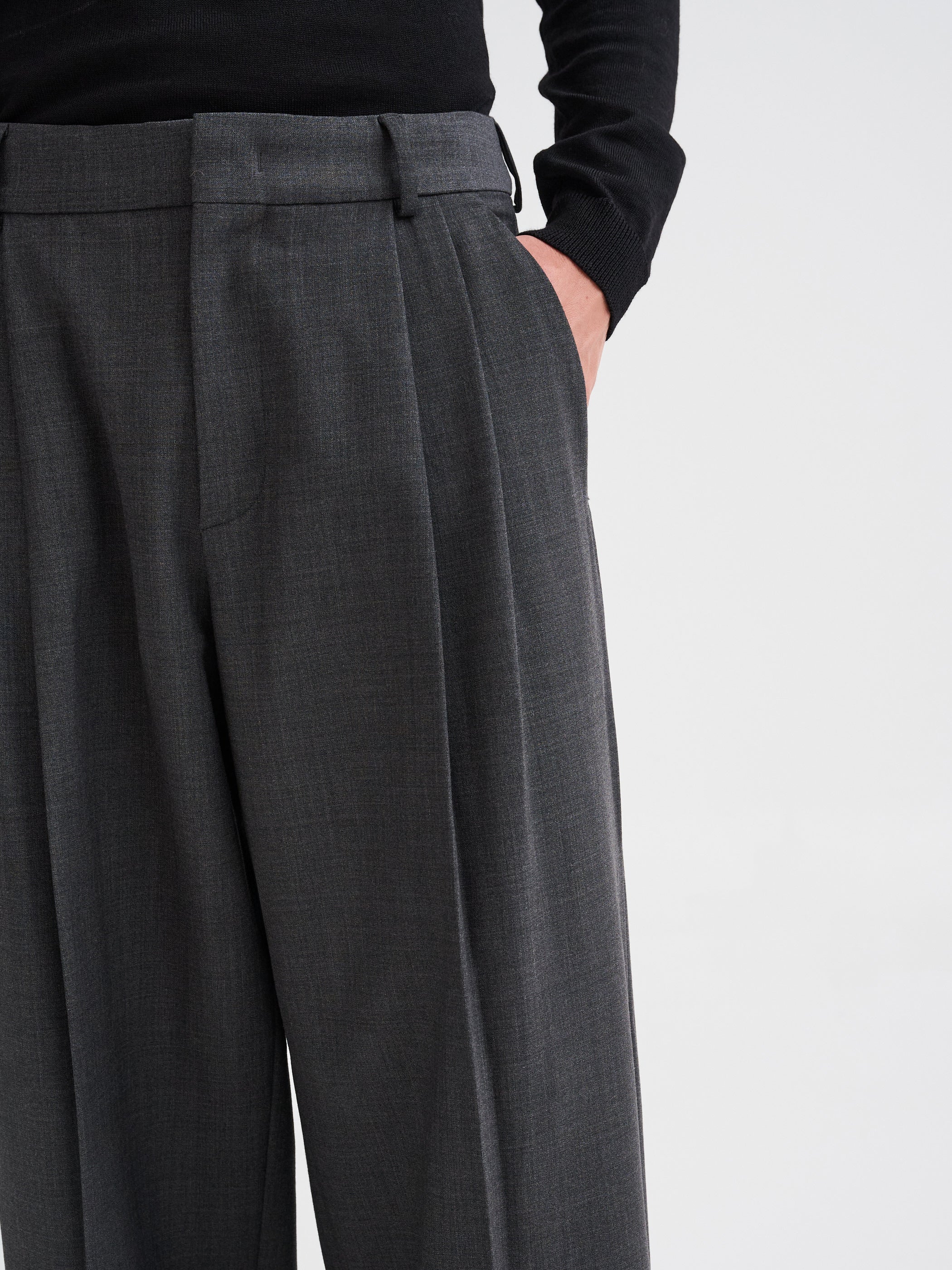 Tailored pleated trousers