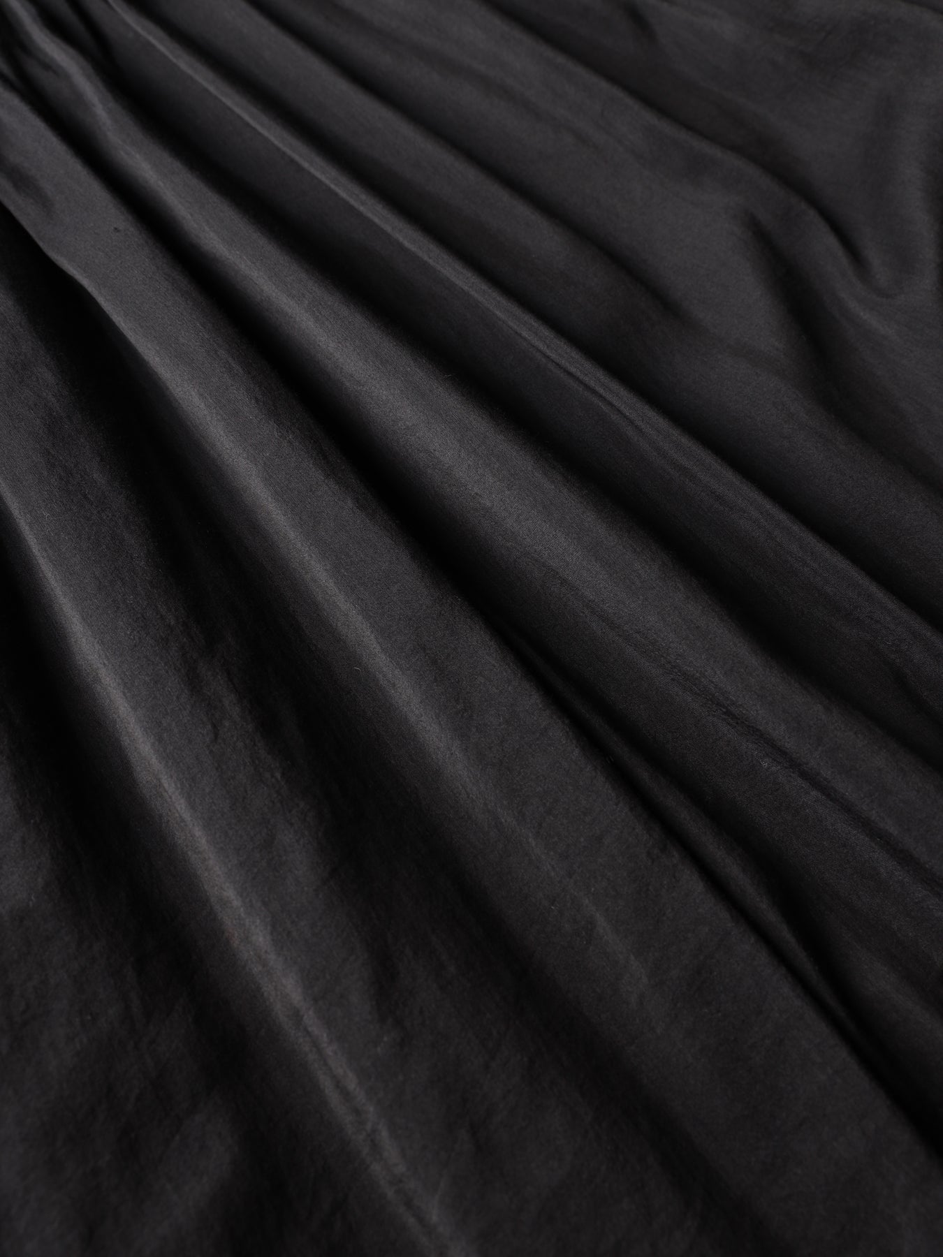 Wide pleated skirt