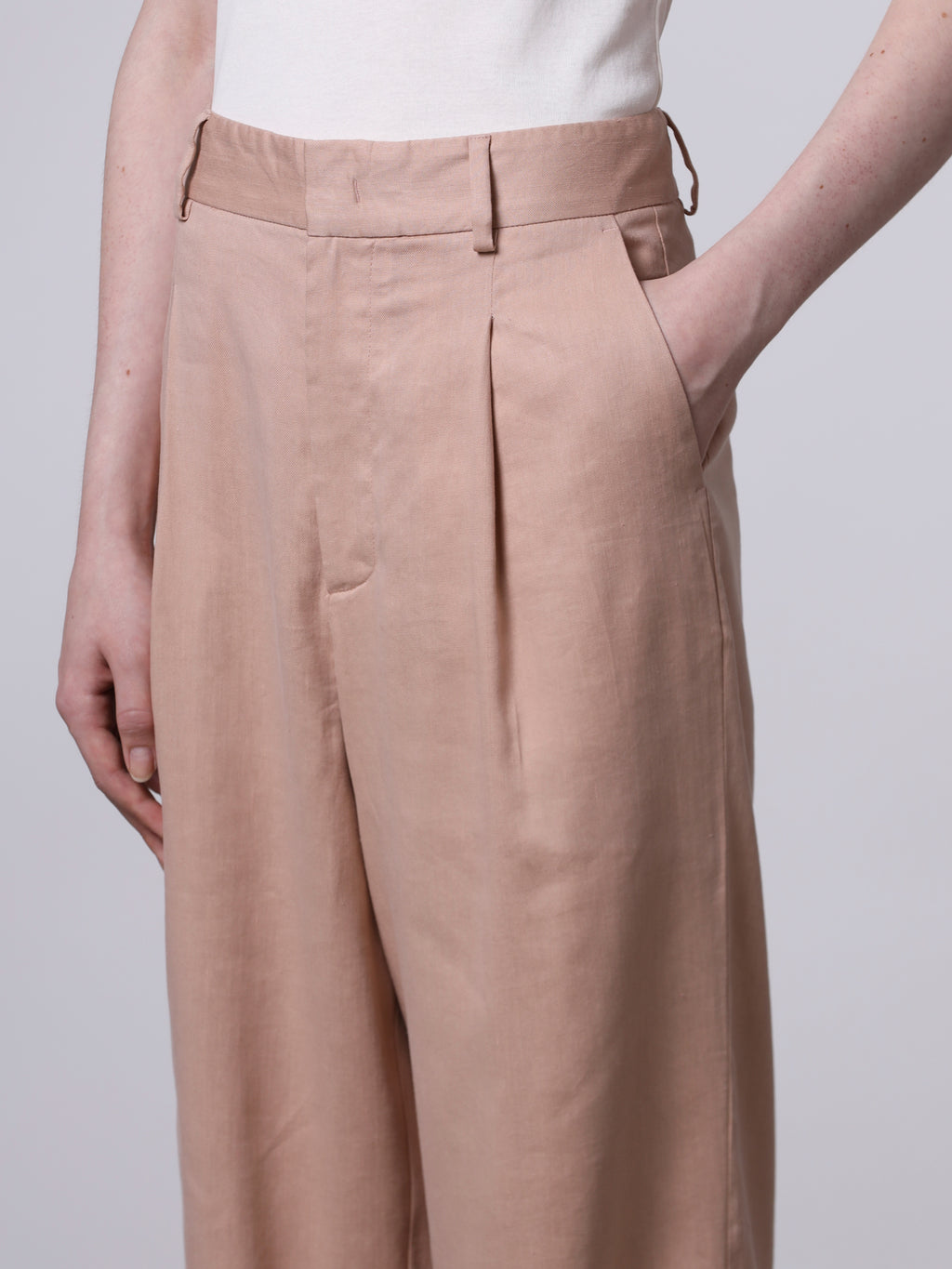 Pleated trousers