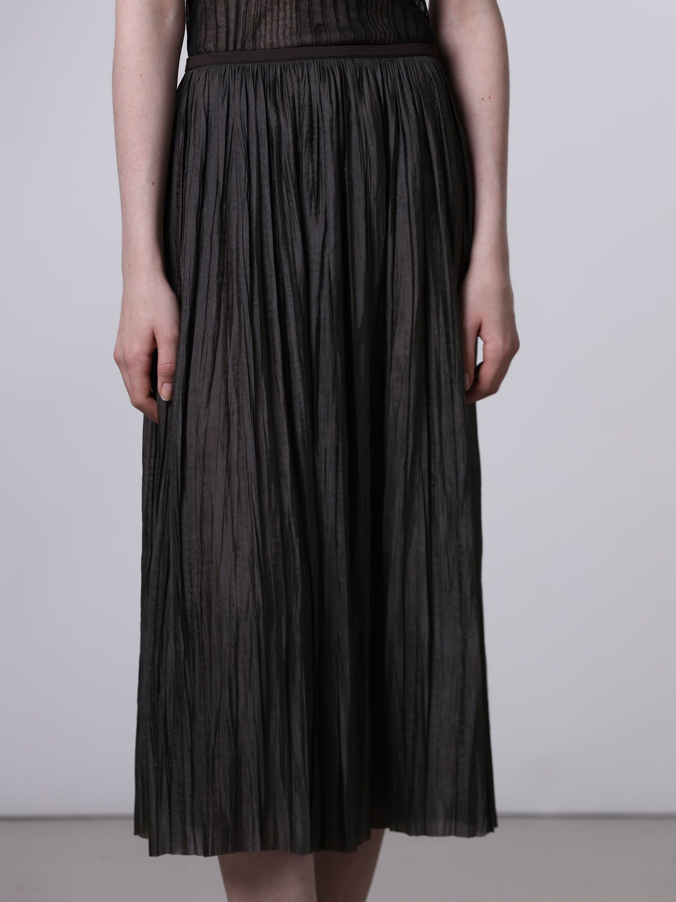 Plissé midi skirt