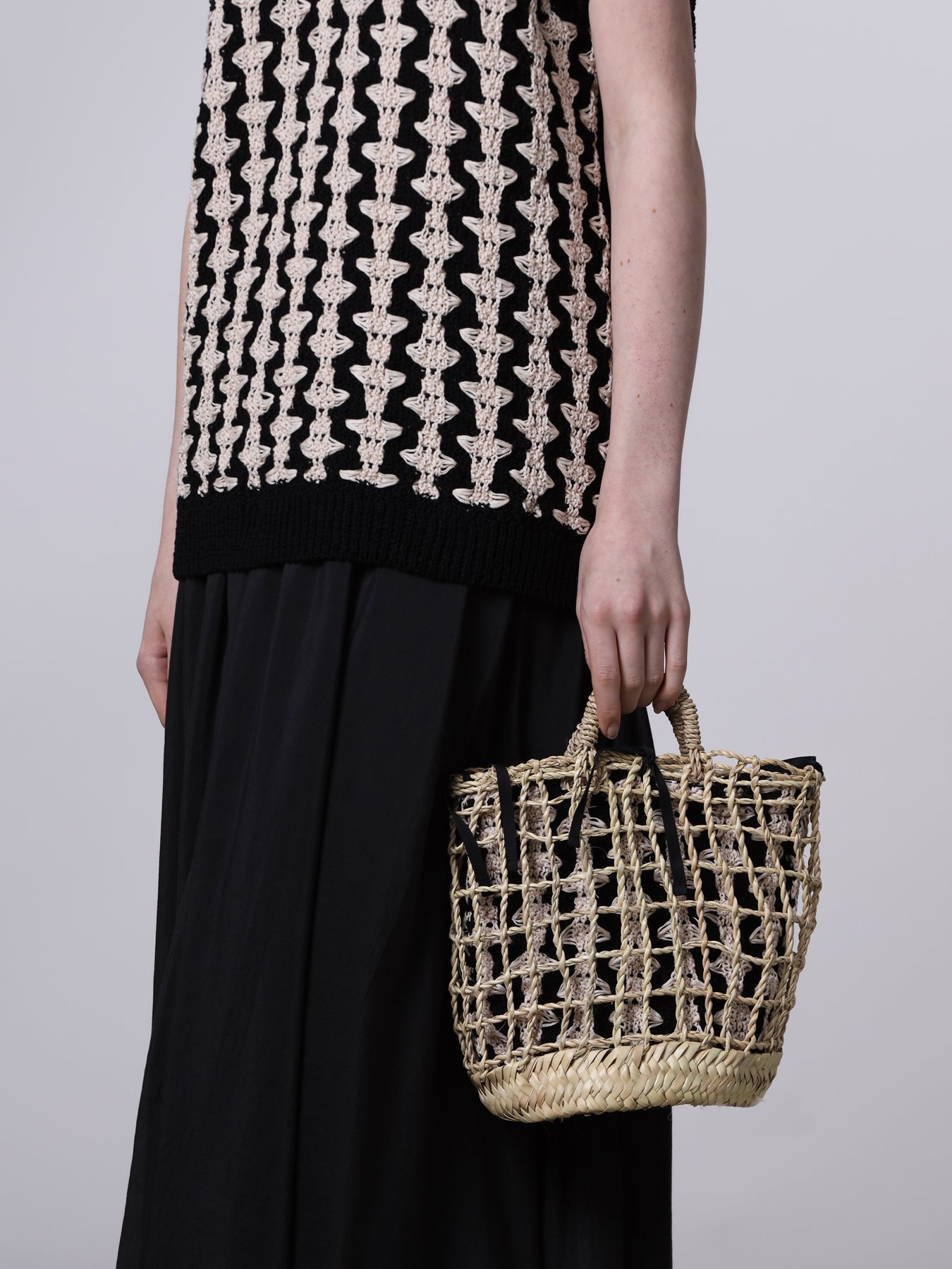 Mini straw bag with pouch
