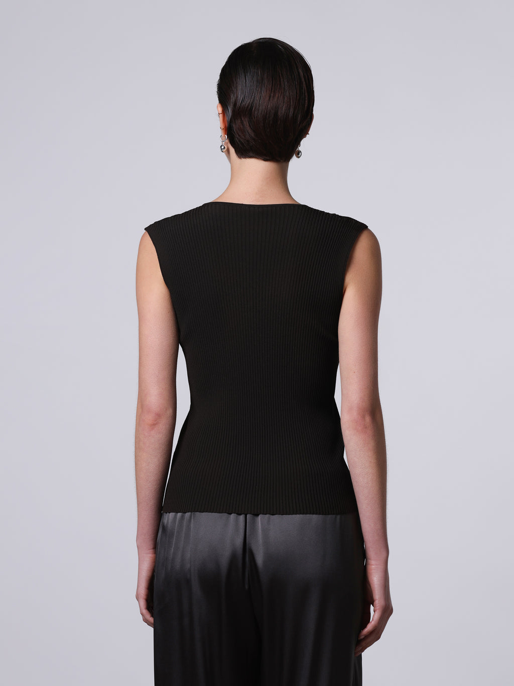 Cut-out top