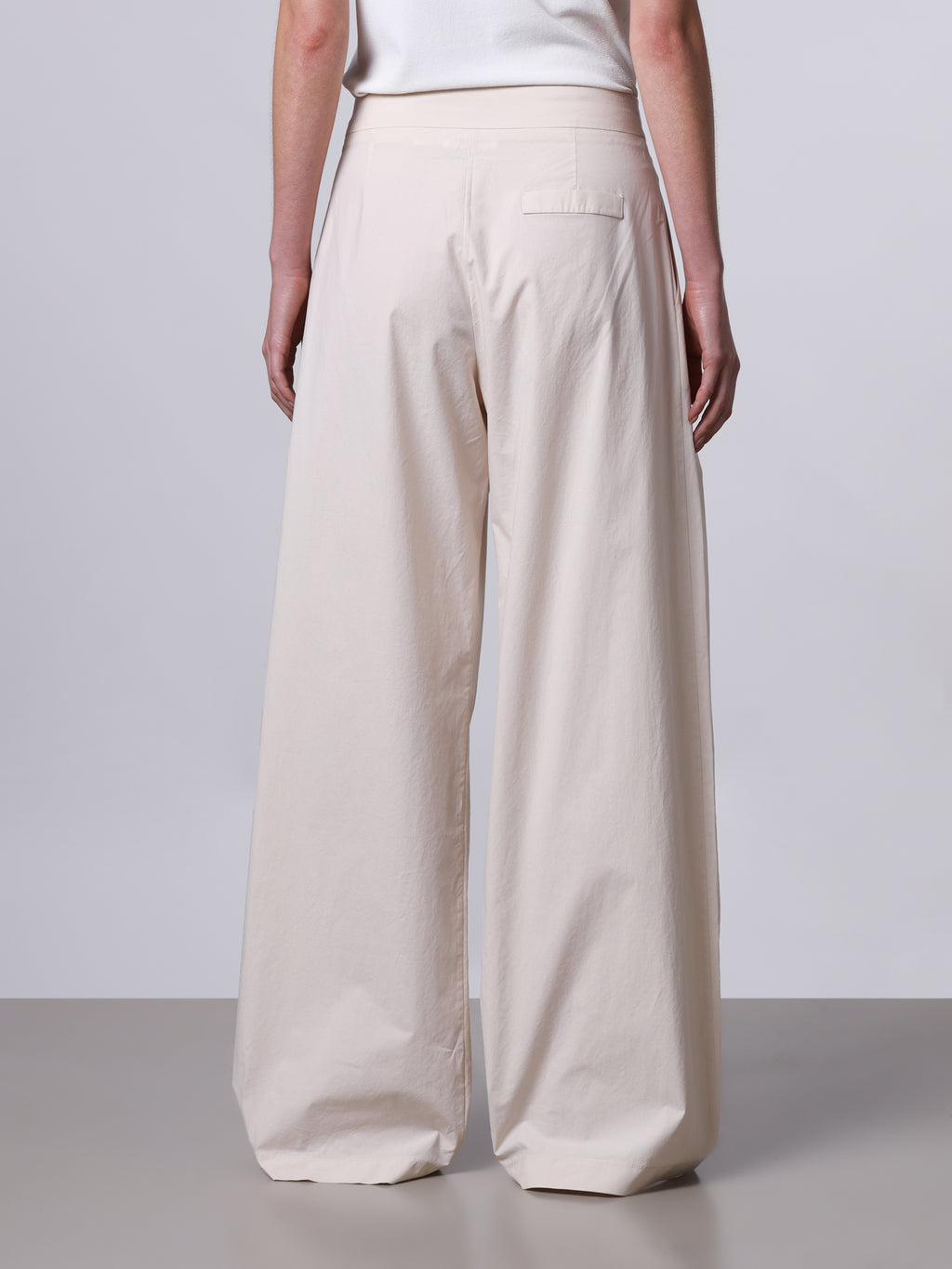 Wide-Leg trousers with pinces